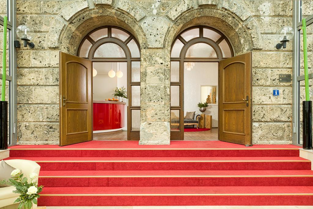 Hotel Donaublick Scheer Bagian luar foto